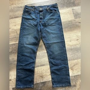 Men’s wrangler jeans 38x32